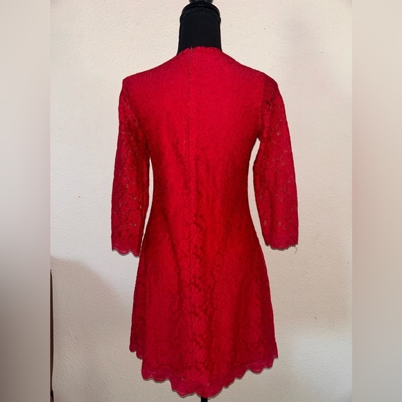 (#6) April girl dress lace woman’s small smoke free home - Picture 2 of 4